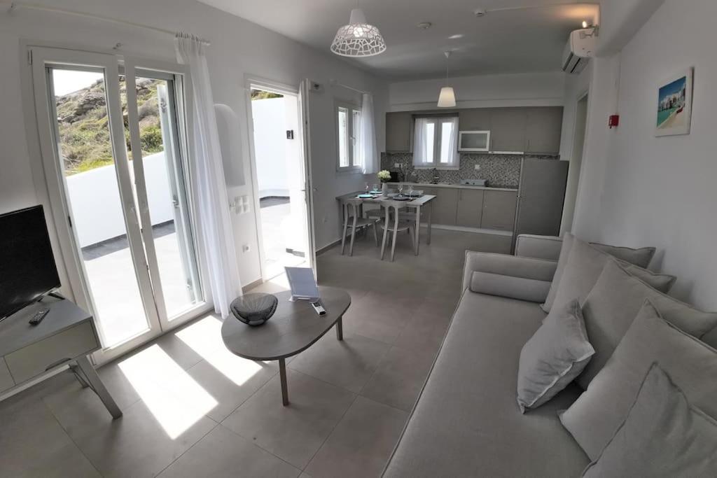 Holiday home 1path Pelican Mykonos Super Paradise House